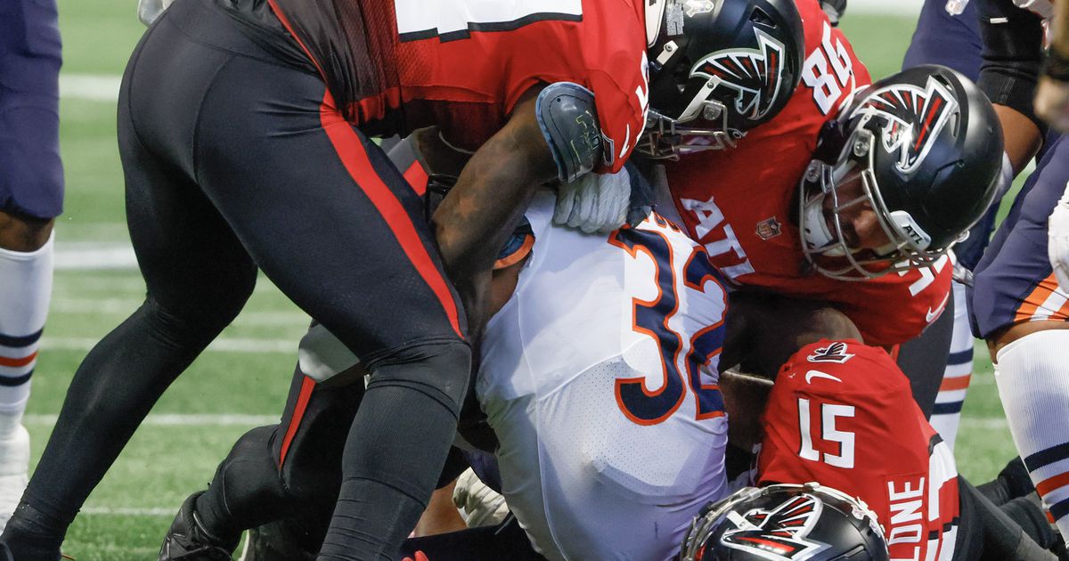 Atlanta Falcons defensive tackle Abdullah Anderson (98) watches a