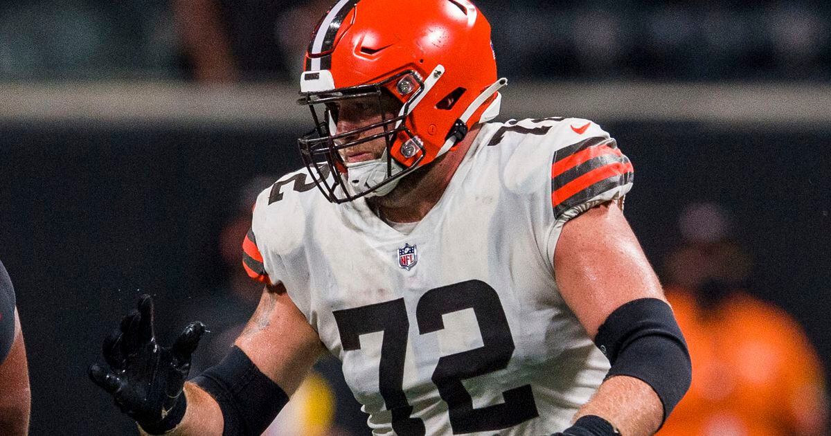 Browns Reunite With Colby Gossett After Starting Stint With Falcons