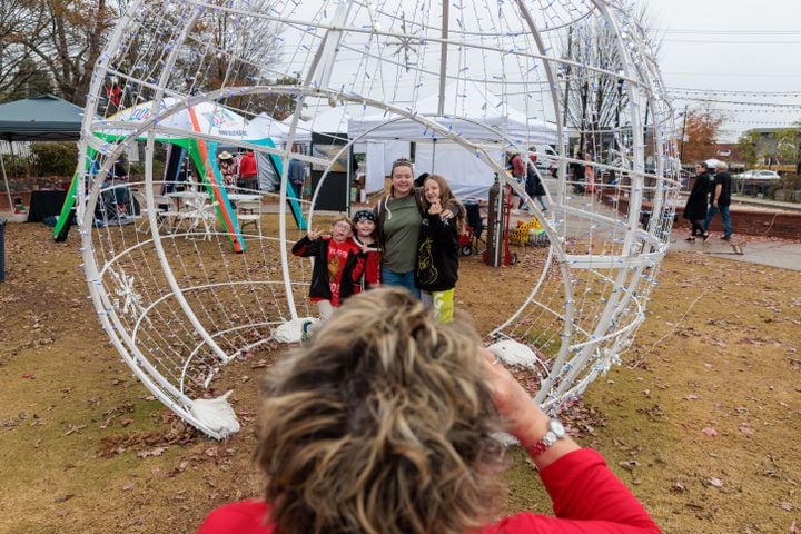 PHOTOS: Duluth’s Deck the Hall serves up snow, more fun