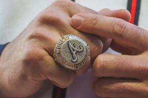 Atlanta Braves' 2021 World Series Ring Flips Open to Reveal Illuminated  Truist Park - National Diamond Syndicate, Inc.