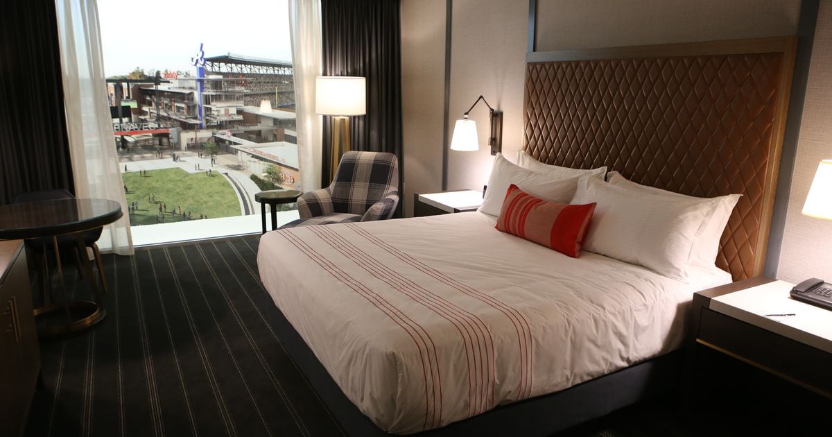 Omni Hotel offers only view for Braves fans to catch game in