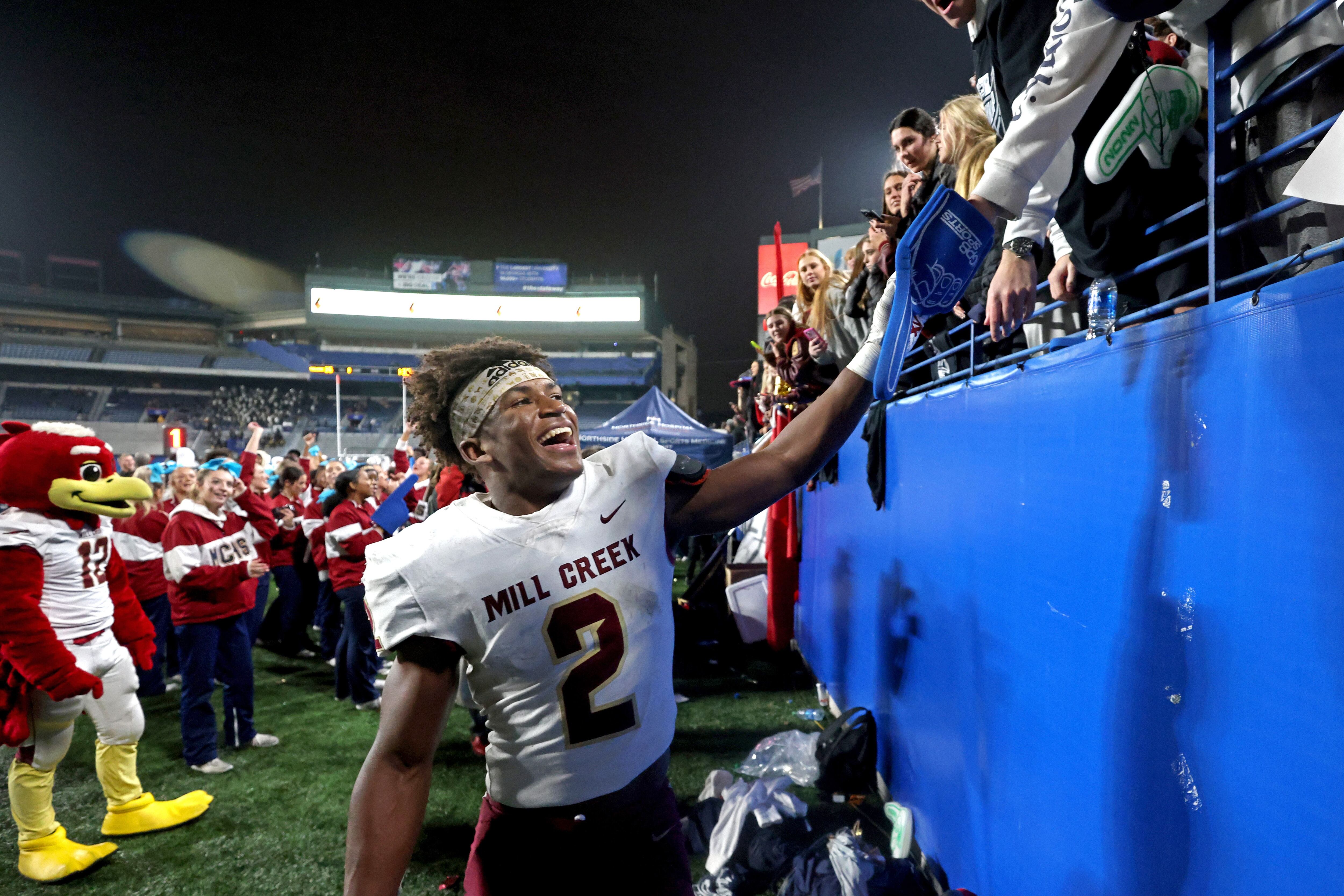 No. 18 Mill Creek routs No. 26 Carrollton for Georgia's 7A state high  school football title - High School Football America