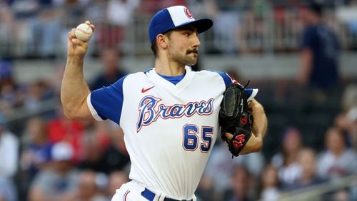 Braves starting pitcher Spencer Strider delivers against the Brewers on Friday at Truist Park. (Jason Getz / Jason.Getz@ajc.com)