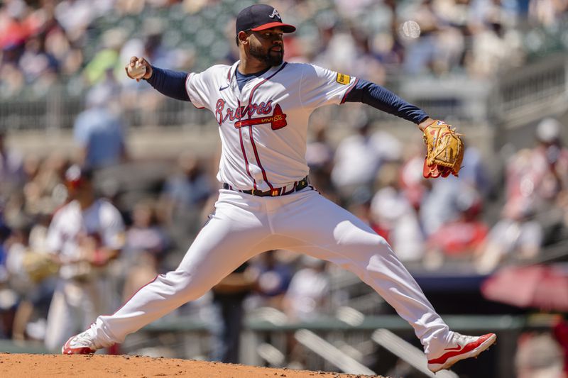 Atlanta Braves pitcher Reynaldo López throws in the third inning of a baseball game against the Washington Nationals, Sunday, Aug. 25, 2024, in Atlanta. (AP Photo/Jason Allen)