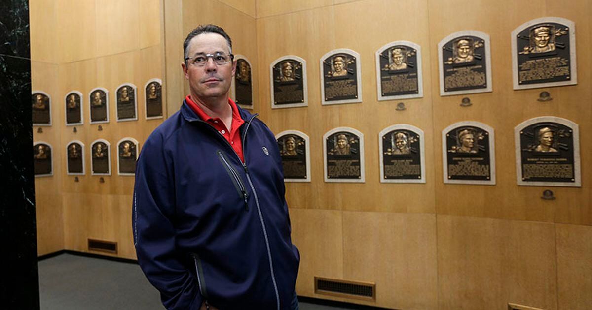 Bobby Cox, Greg Maddux tour Baseball Hall of Fame – troyrecord