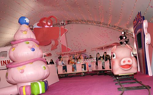 An Atlanta tradition: Riding the Pink Pig