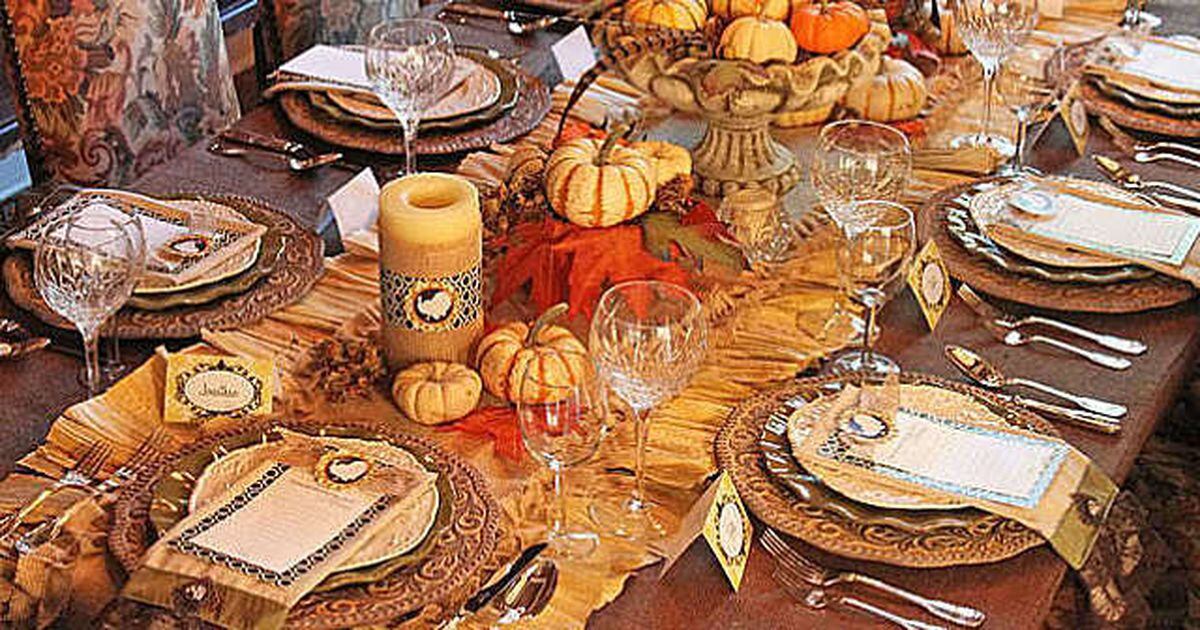 Setting and Decorating the Perfect Thanksgiving Table - Elite Traveler