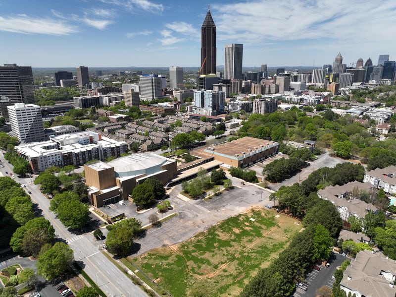 April 15, 2022 Atlanta - Aerial photograph shows Atlanta Civic Center on Friday, April 15, 2022. (Hyosub Shin / Hyosub.Shin@ajc.com)