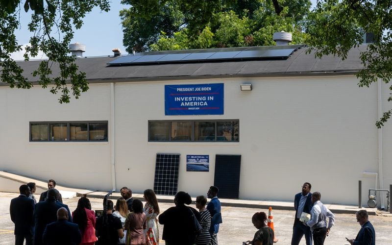 Atlanta Mayor Andre Dickens is joined Representative Nikema Williams and EPA administrator Michael Regan at the Vicars Community Center in West Atlanta. Leaders gathered to tour and speak about new solar panels and batteries installed via a federal grant. Wednesday, July 31, 2024 (Ben Hendren for the Atlanta Journal-Constitution)