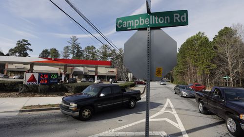 December 28, 2016 - Fulton County - This Citgo gas station on Campbellton Road added cameras and a security guard to combat crime. Reports of car jackings and other crimes are up in South Fulton at gas stations. BOB ANDRES /BANDRES@AJC.COM