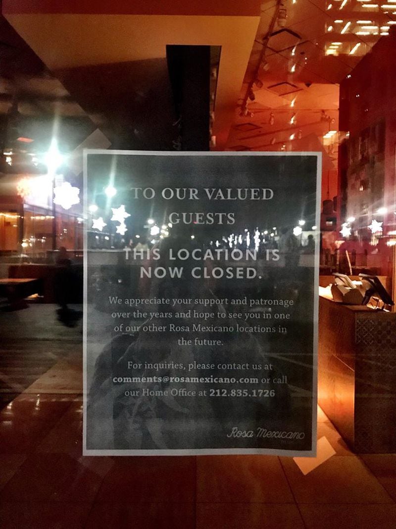  A sign announcing Rosa Mexicano's closure was posted on its front door / Photo credit: Jessica Granger