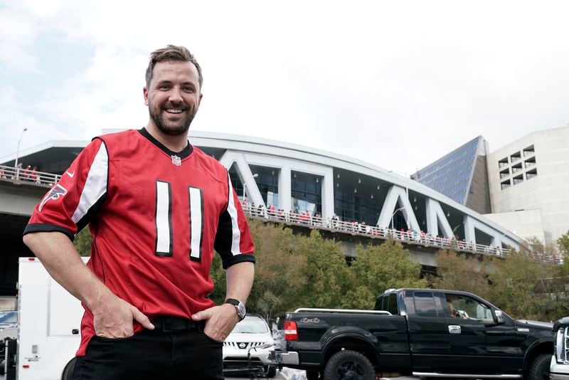  NFL FOOTBALL FANATIC -- "Atlanta Falcons" Episode 101 -- Pictured: Darren McMullen -- (Photo by: Jace Downs/USA Network)