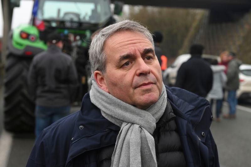 FILE - Northern France region president Xavier Bertrand attends a farmers blockade on a highway during a demonstration, Jan. 23, 2024 near Beauvais, northern France. (AP Photo/Matthieu Mirville, File)