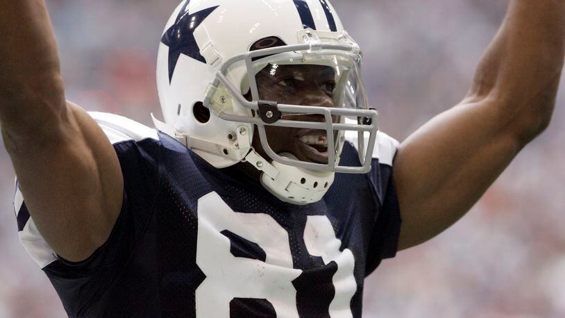 Former Cowboys wide receiver Terrell Owens elected to NFL Hall of