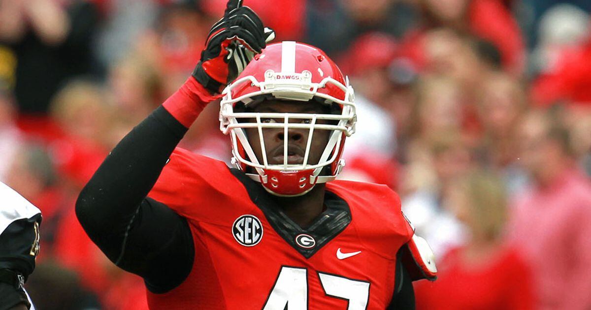 Tennessee Titans talk with Auburn's Tracy Rocker about becoming