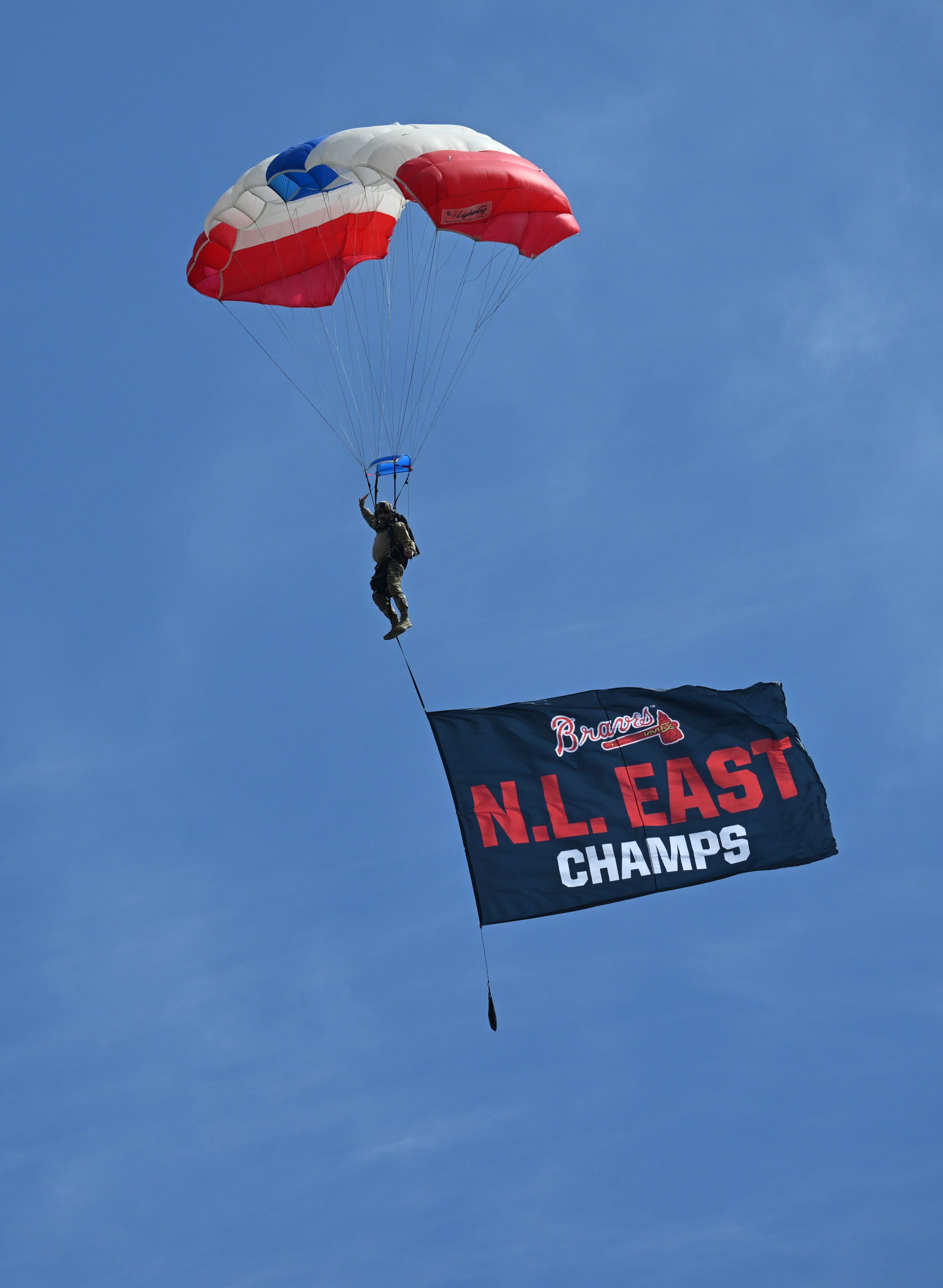 Phillies Raise NLCS Banner as Phanatic Parachutes into CBP