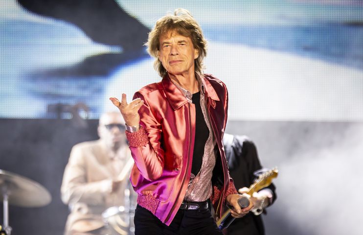 Atlanta, GA: The Rolling Stones play for crazed fans singing along to every word at Mercedes Benz Stadium on the Hackney Diamonds Tour. Photo taken Friday June 7, 2024. 060924 aajc rolling stones review (RYAN FLEISHER FOR THE ATLANTA JOURNAL-CONSTITUTION)