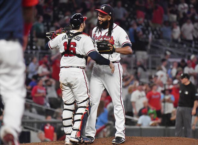 Braves-Phillies game 2