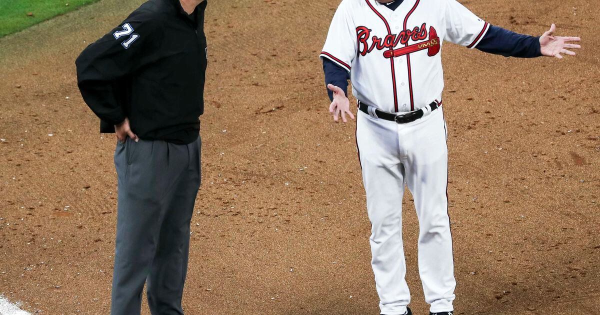 Braves manager Brian Snitker chewed out umpire after being ejected