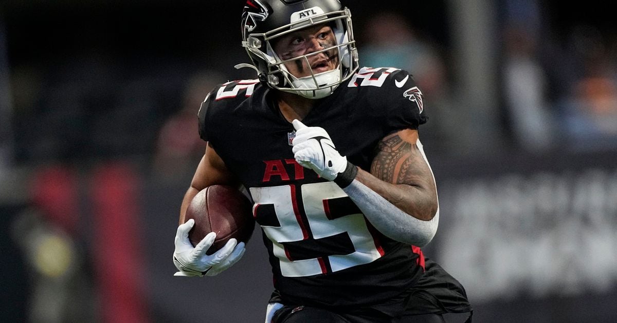 Atlanta Falcons' running back Tyler Allgeier to host youth football camp at  Fort Gordon July 14-15