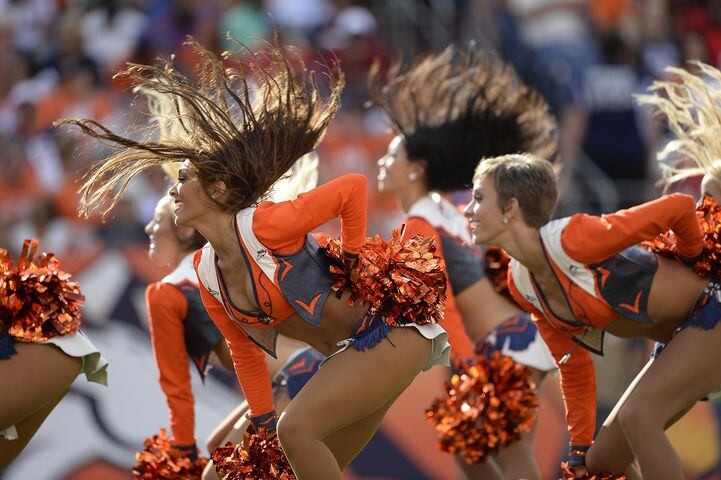 NFL cheerleaders take the field - Week 2