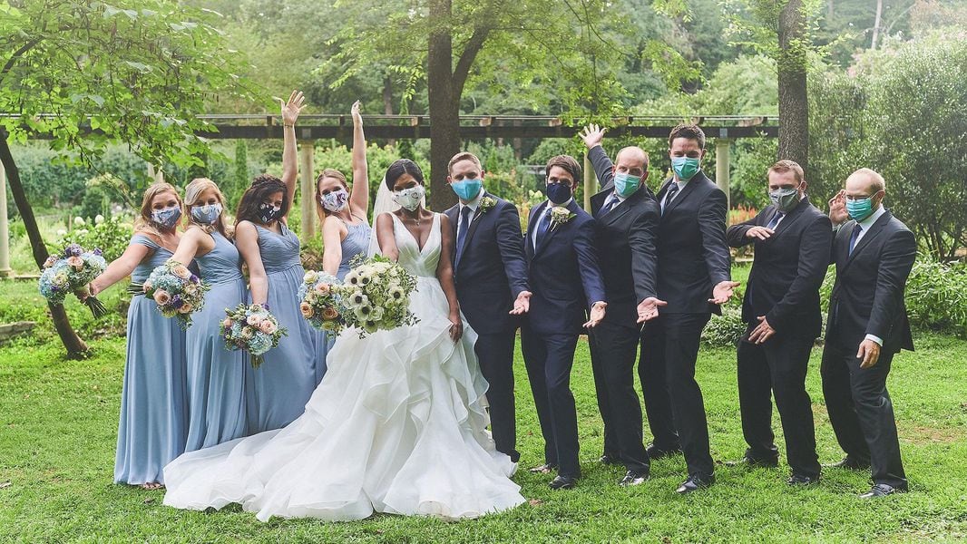 Coronavirus Prompts Rise Of New Wedding Trend Minimonies Kx News