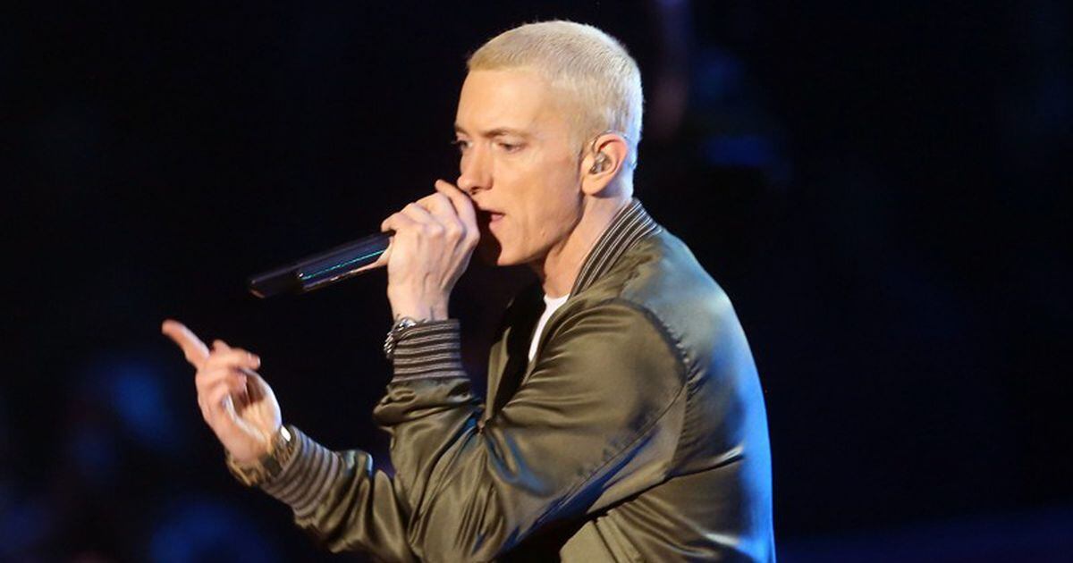 Eminem introducing the Pistons at their new arena in Detroit is perfect 