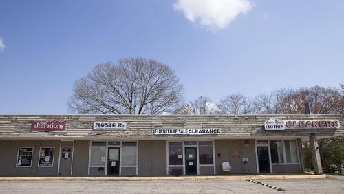 03/21/2019 — Marietta, Georgia — A few stores inside the Sprayberry Crossing Shopping Center in Marietta, Thursday, March 21, 2019. (ALYSSA POINTER/ALYSSA.POINTER@AJC.COM)