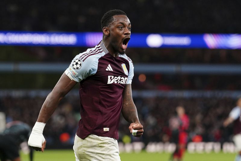 Aston Villa's Jhon Duran celebrates after the Champions League opening phase soccer match between Aston Villa and Bayern Munich, at Villa Park in Birmingham, England, Wednesday, Oct. 2, 2024. (David Davies/PA via AP)