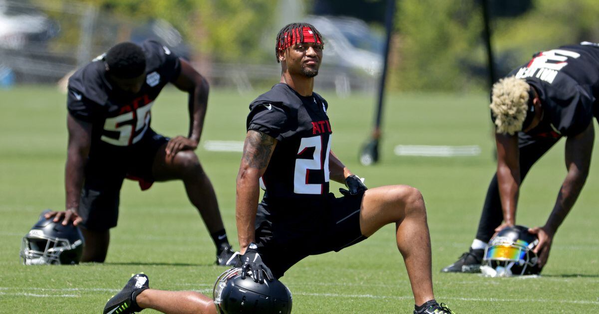 Atlanta Falcons cornerback Matt Hankins (43) defends against the