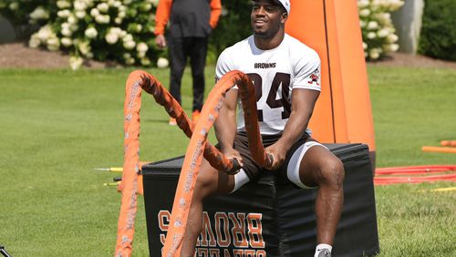 Cleveland Browns running back Nick Chubb (24) works out during an NFL football training camp practice Friday, July 26, 2024, in in White Sulphur Springs, W.Va. Chubb is recovering from a season-ending knee injury that required two surgeries. (AP Photo/Sue Ogrocki)