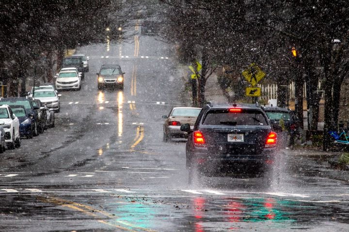 Winter storm hits metro Atlanta, North Georgia