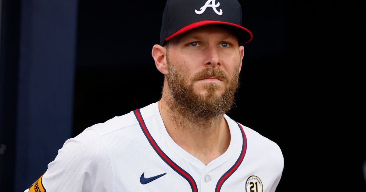 Chris Sale of the Braves fumbled early in the elimination game