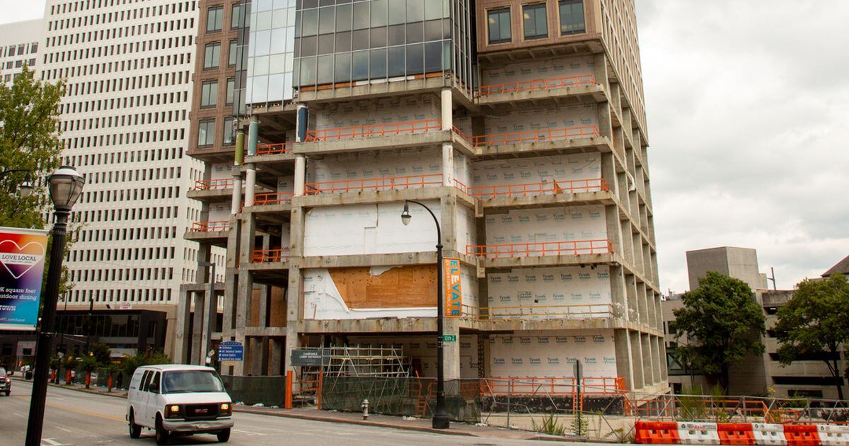 Bloor-Yorkville Luxury Retail Area Abandoned Amid COVID-19