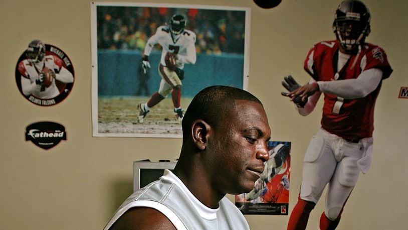 Michael Vick's father facing federal heroin distribution charges