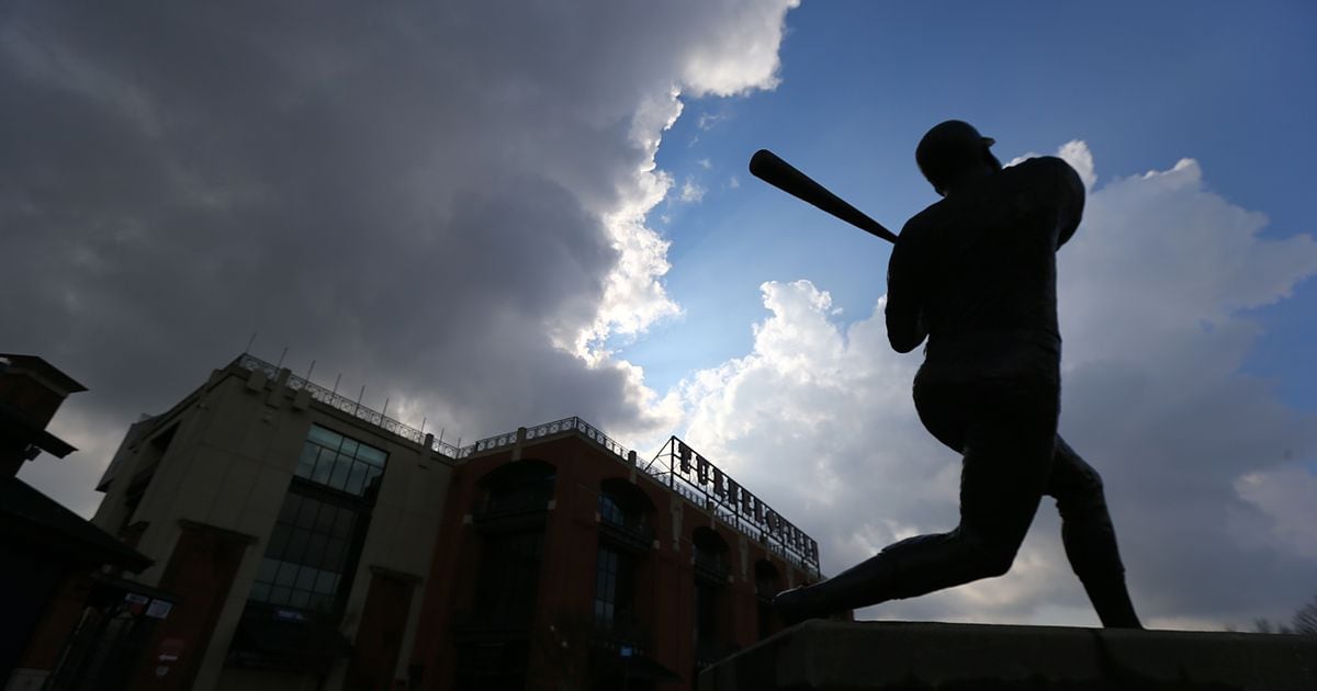 Tower honoring Braves legend Hank Aaron breaks ground