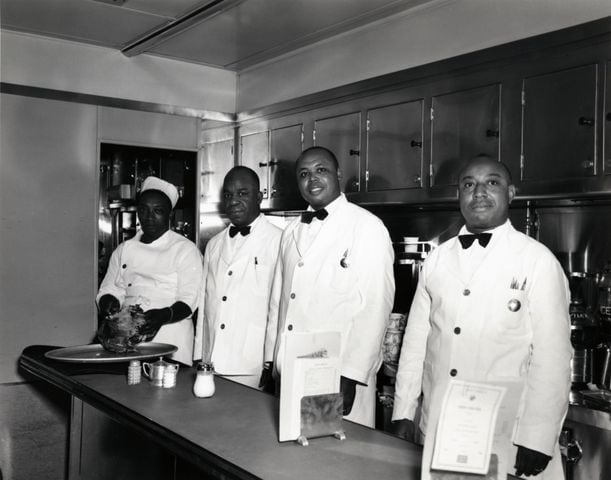 A crew at the grille-lounge cars
