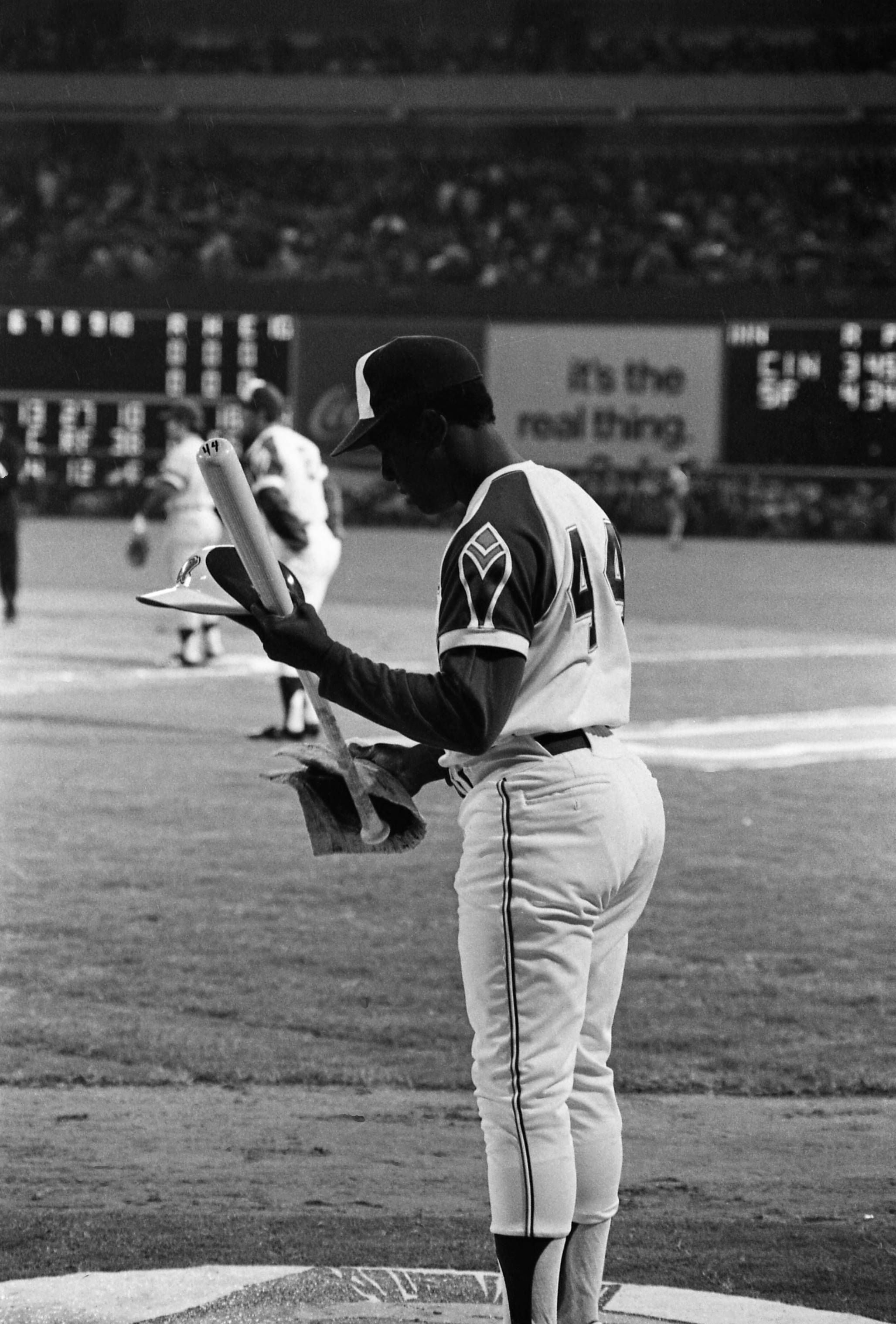 1974 Baseball Tweets on X: The 1973 Braves were the first MLB team with  three 40-HR hitters: Henry Aaron (40), Darrell Evans (41) and Davey Johnson  (43). Aaron and Evans aren't surprises