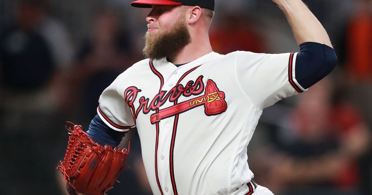 Braves promote pitcher A.J. Minter