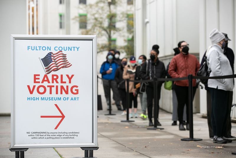 One of the few things a state Senate panel allowed to remain in what had been a major voting bill is a provision that would require businesses to give workers time off to vote either on election day or during early voting. (Jessica McGowan/Getty Images/TNS)