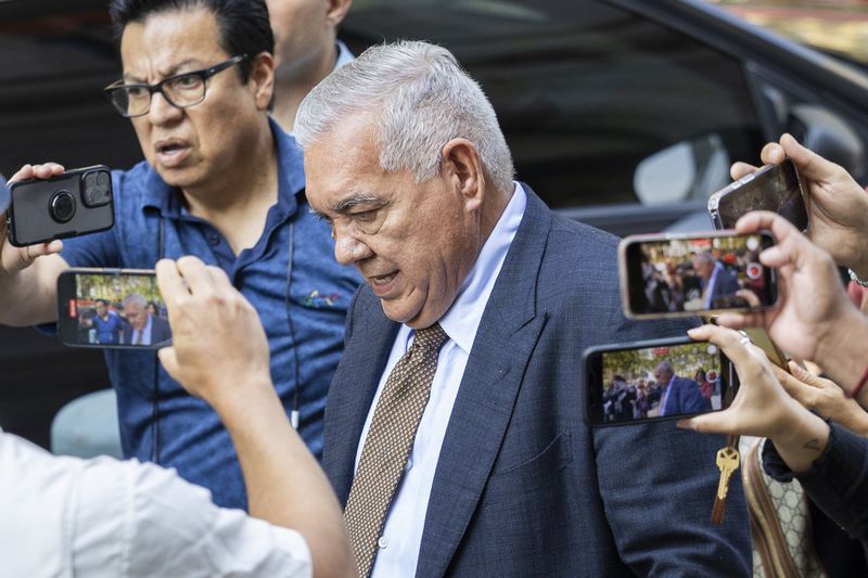 Frank Perez, attorney for longtime drug cartel leader Ismael “El Mayo” Zambada, leaves Brooklyn federal court after Zambada's arraignment Friday, Sept. 13, 2024, in New York. (AP Photo/Corey Sipkin)