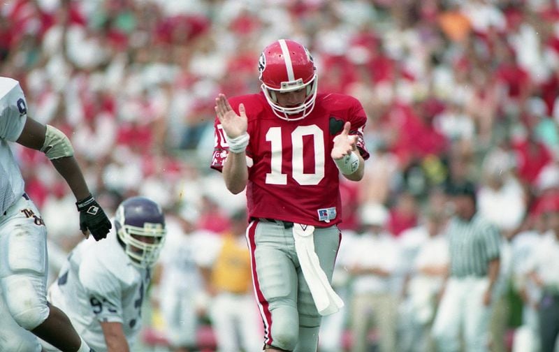 Georgia's Eric Zeier likes what the Bulldogs are doing against Western Carolina in 1991. Joey Ivansco / AJC