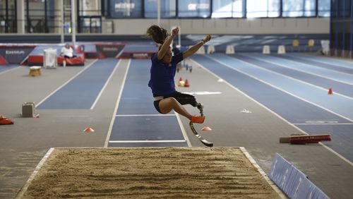 Noelle Lambert practices in the United States Olympic and Paralympic Committee's High Performance Center during the Paralympic Games in Paris, Sunday, Sept. 1, 2024. (AP Photo/Nathalee Simoneau)