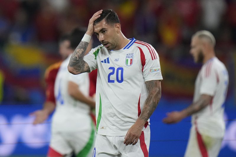 Italy's Mattia Zaccagni reacts after a play during a Group B match between Spain and Italy at the Euro 2024 soccer tournament in Gelsenkirchen, Germany, Thursday, June 20, 2024. (AP Photo/Alessandra Tarantino)