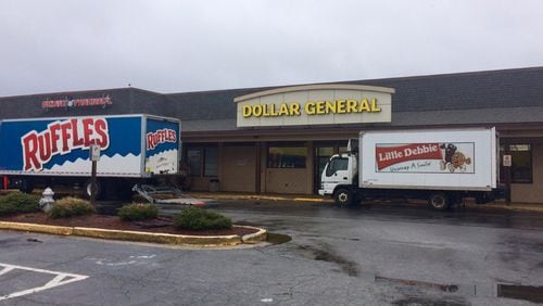 Loading time for shopper favorites at the Dollar General in South DeKalb. Photo by Bill Torpy