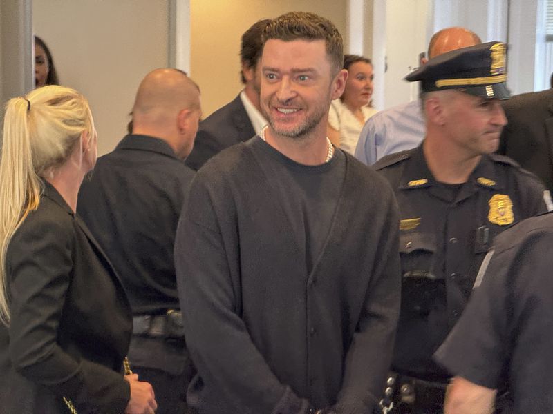 Justin Timberlake appears in court, Friday, Sept. 13, 2024, in Sag Harbor, N.Y. (T E McMorrow/Pool Photo via AP )