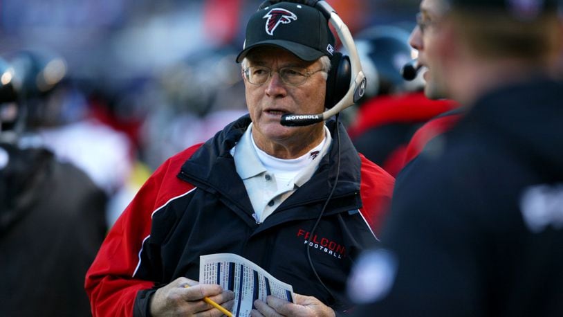 Former NFL coach, player Dan Reeves dies at 77