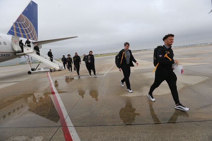 Photos: Bulldogs arrive at the Sugar Bowl