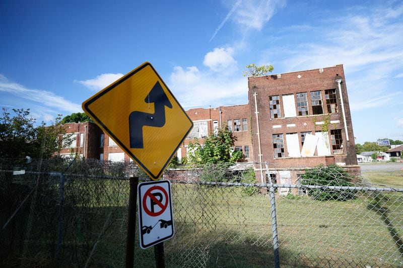 Numerous abandoned buildings and homes can be seen on Atlanta's Westside. The Arthur M. Blank Family Foundation has awarded nearly $4.5 million to three organizations to support workforce development in Atlanta’s Westside. The grants aim to empower English Avenue and Vine City residents with skills training and job placement opportunities.
(Miguel Martinez / AJC)