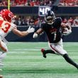 Atlanta Falcons running back Bijan Robinson (7) avoids a tackle during the second half against the Kansas City Chiefs on Sunday, Sept. 22, 2024, at Mercedes-Benz Stadium in Atlanta. 
(Miguel Martinez/ AJC)